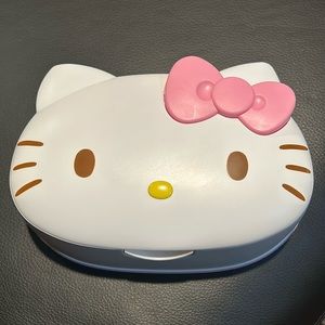 Hello Kitty container with Moisturizing wipes